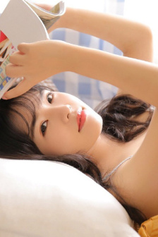 伽罗太华流眼泪翻白眼咬铁球